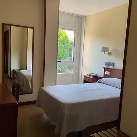 Pension Capital De Galicia 호텔 *