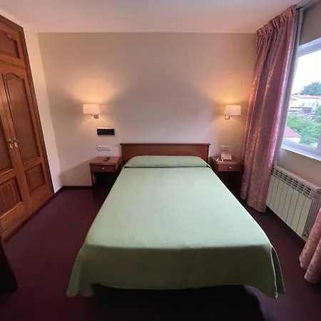 Pension Capital De Galicia 호텔 산티아고데콤포스텔라