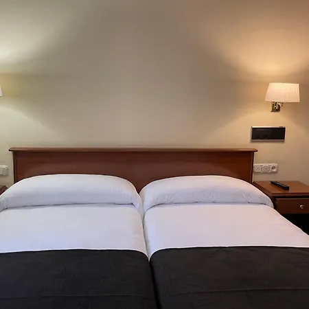 Pension Capital De Galicia 산티아고데콤포스텔라