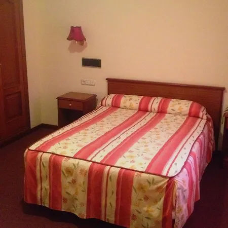 Capital De Galicia Hotel *